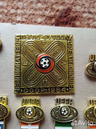 Значки футбол