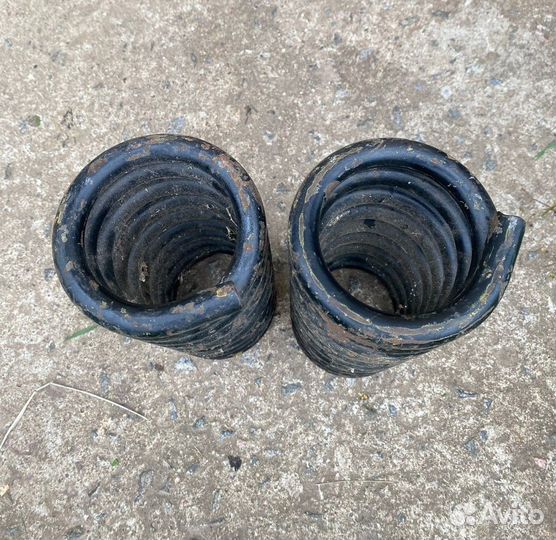 Пружины на переднюю подвеску для газ 2410 новые