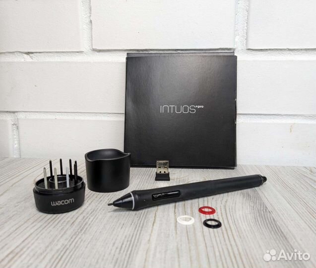 Графический планшет Wacom Intuos Pro L (2016)