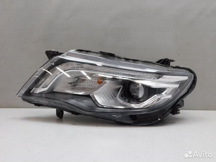 Фара левая Geely Atlas