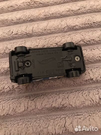 Машинки hotweels