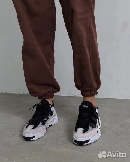 Кроссовки женские adidas