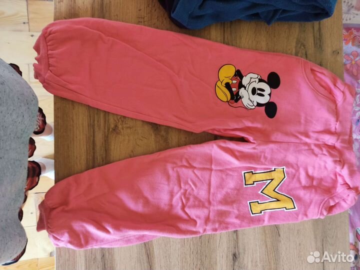 Продам пакет вещей на девочку на 6 -7 лет