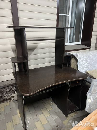 Компьютерный стол