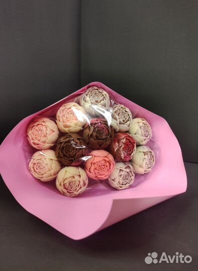 Букет - 13 Пионов из Бельгийского Шоколада