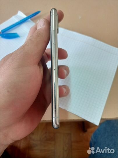 iPhone Xs, 64 ГБ