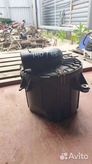 Корпус воздушного фильтра на mazda bongo SK54