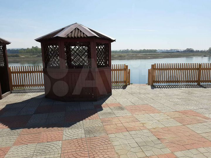 Общепит, 652 м²