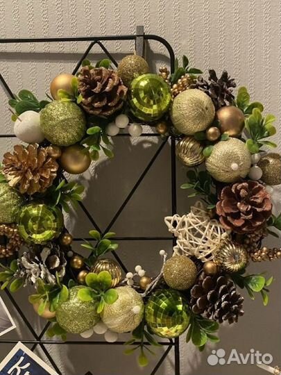 Декоративный венок ручной работы