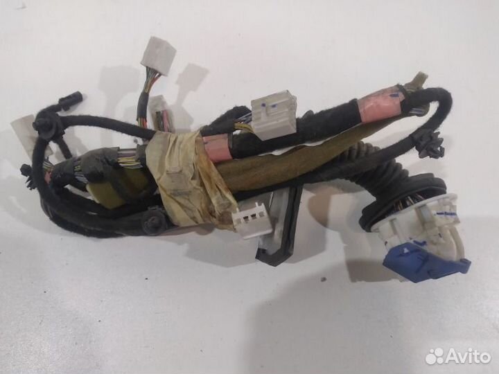 Проводка двери передняя левая Mazda 3 BL 2009-2013