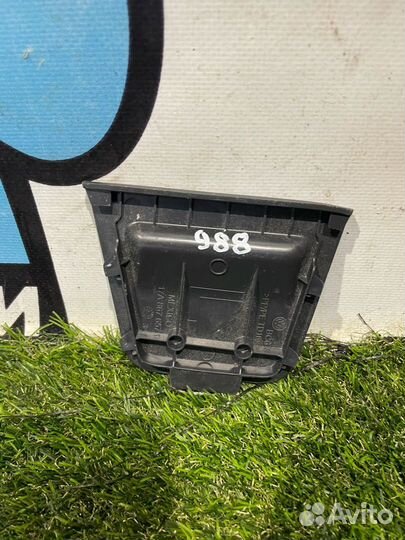 Обшивка крышки багажника Volkswagen Jetta 7 2019