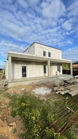 Коттедж 183 м² на участке 6 сот.