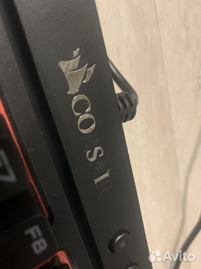 Механическая клавиатура corsair K63