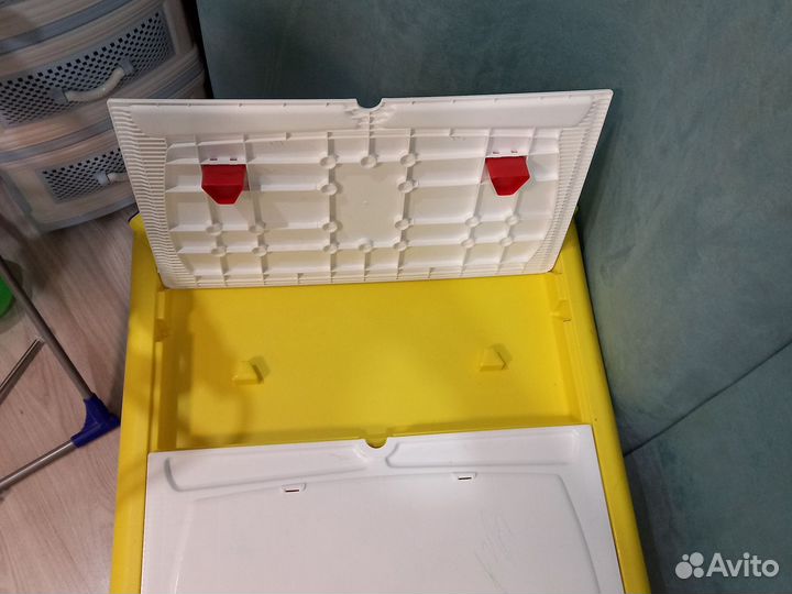 Столик PicnMix для настольных игр и рисования