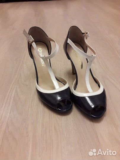 Босоножки Tervolina 37 новые