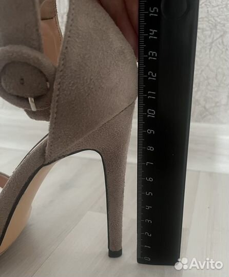 Босоножки 37 размер