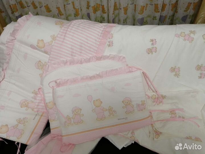 Комплект постельного белья в детскую кроватку 