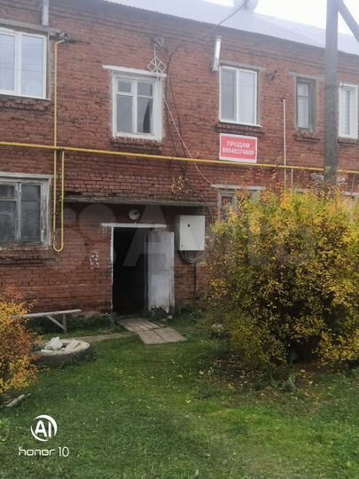 Комната 42 м² в 2-к., 1/2 эт.