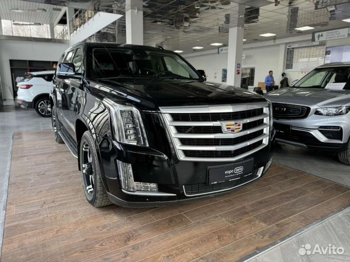 Cadillac Escalade 6.2 AT, 2016, 151 027 км