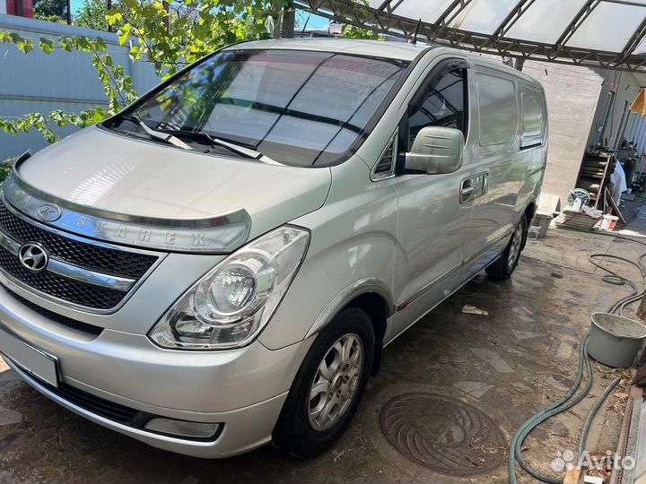 Hyundai Grand Starex 2.5 AT, 2009, 245 000 км