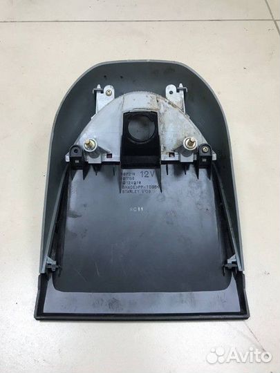 Фонарь задний (стоп-сигнал) Mitsubishi Diamante