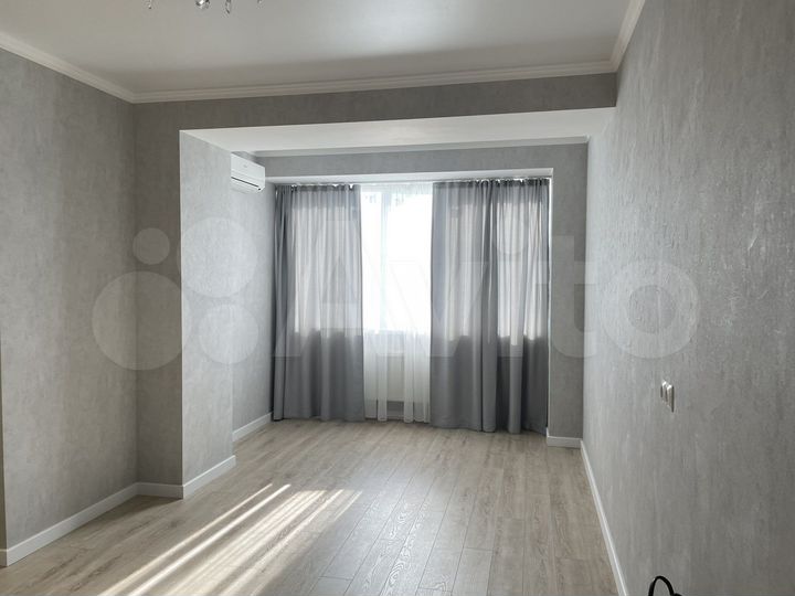 2-к. квартира, 64 м², 7/14 эт.