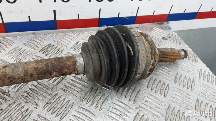 Полуось передняя правая (приводной вал, шрус) Kia