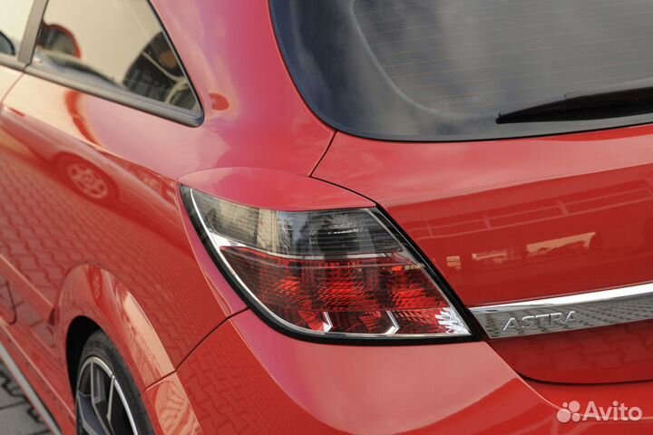 Opel Astra H GTC Накладки на фонари lumma