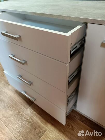 Шкафы и комоды