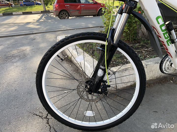 Велосипед cube