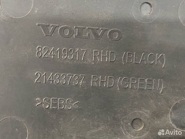 Коврик салона правый Volvo FH4 82419317