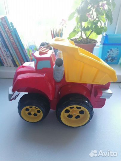 Грузовичок Чак интерактивный
