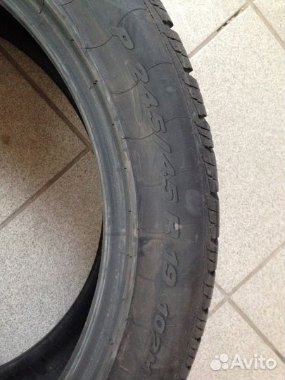 Pirelli P Zero 245/45 R19