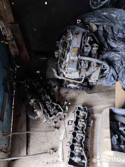 Двигатель 4м40