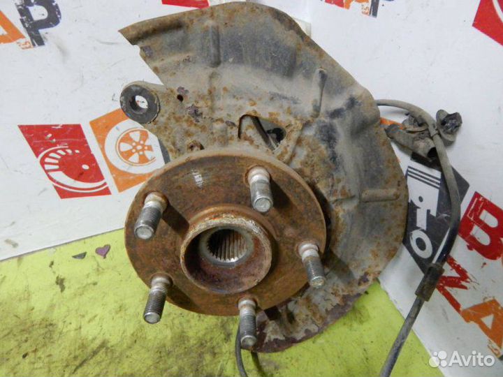 Кулак передний левый Geely Emgrand X7