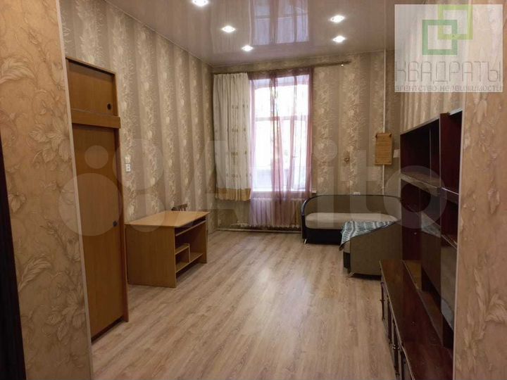 Комната 31,4 м² в 4-к., 1/2 эт.