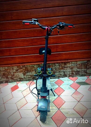 Электросамокат white siberia nerpa 3200