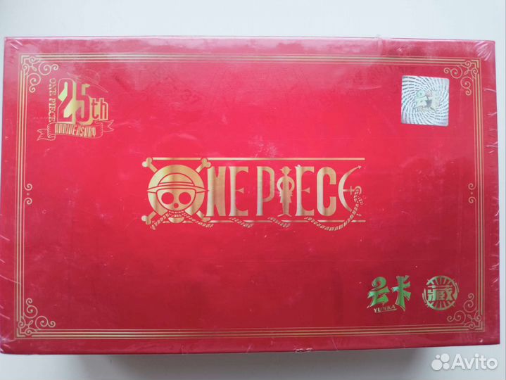 Красный суприм бокс с картами One-Piece