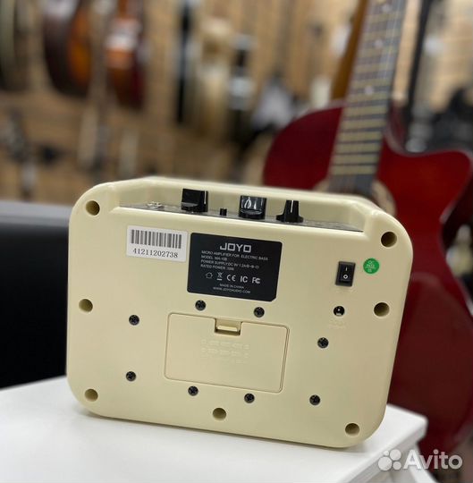 Комбоусилитель для бас-гитары Joyo MA-10B