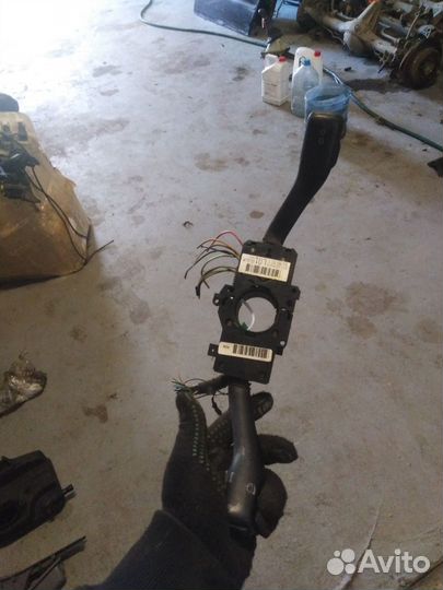 Блок подрулевых перекл. Volkswagen Passat B5