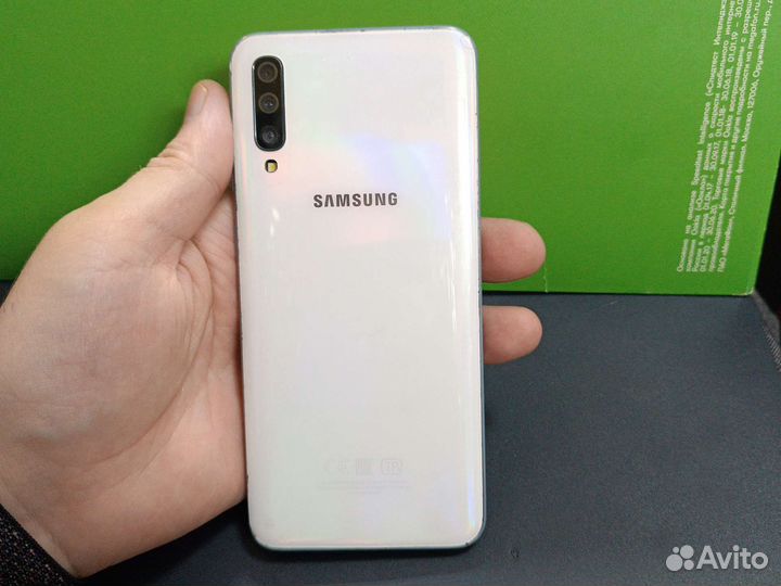 Samsung Galaxy A50, 4/64 ГБ