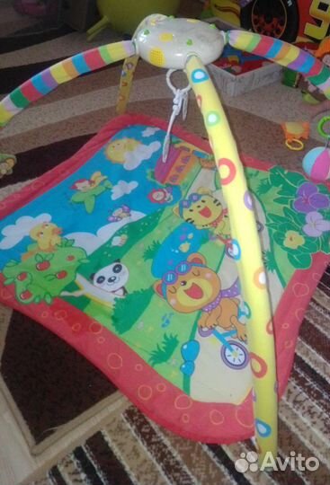 Развивающий коврик
