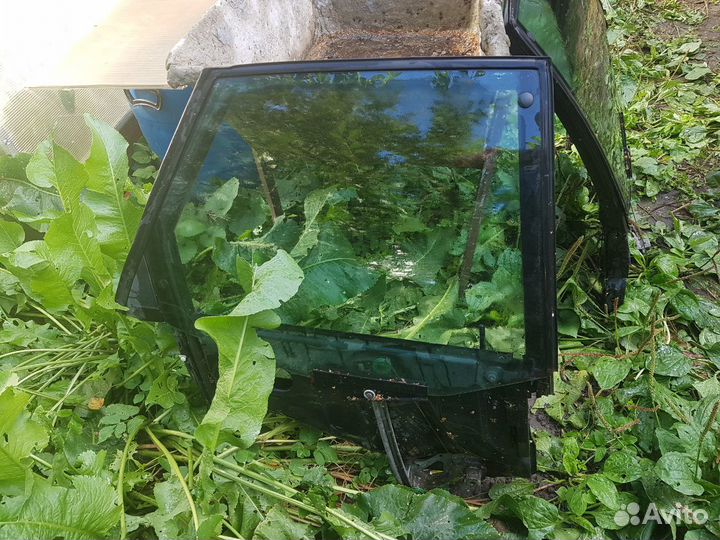 Стекла ауди 80, В3