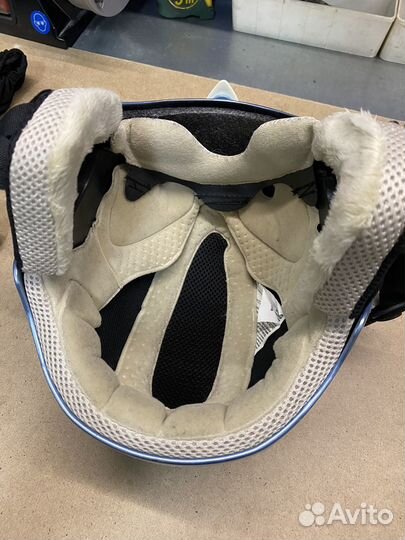 Горнолыжный шлем