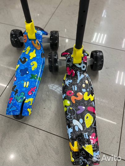 Детский самокат 3х колесный
