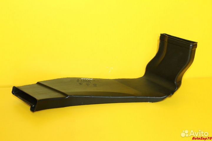 S500 W222 Воздуховод передний правый