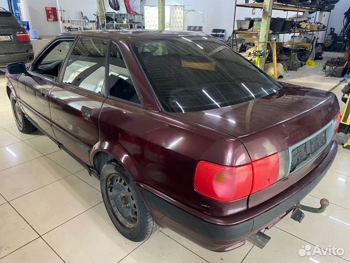 Патрон Audi 80 B4 1994