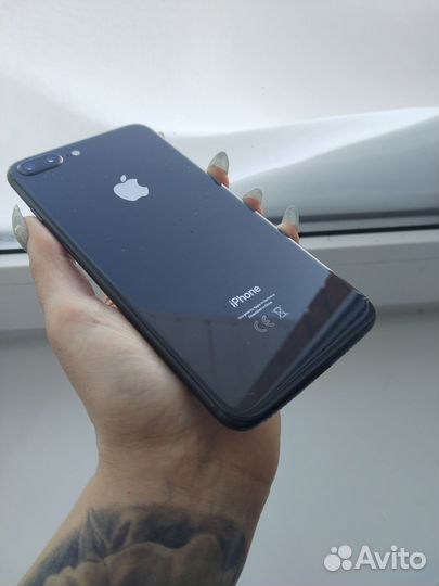 iPhone 8 Plus, 64 ГБ