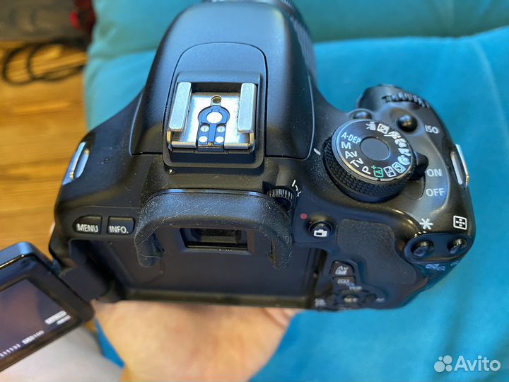 Зеркальный фотоаппарат canon 600d