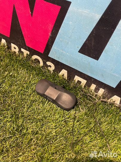 Форсунка омывателя Volkswagen Jetta 7 2019